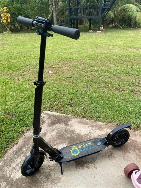 Manual Scooter for Adult (maximum 100kg), Sports Equipment, Sports ...