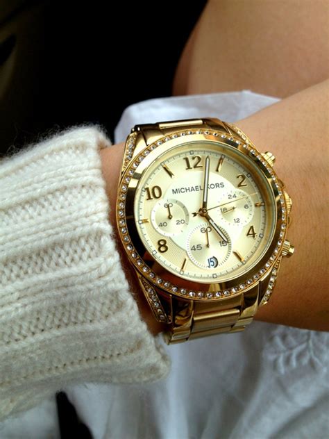 Fashion Trend: Oversized Watches! - Style Motivation