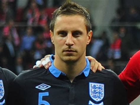 Phil Jagielka commits future to Everton | The Independent | The Independent