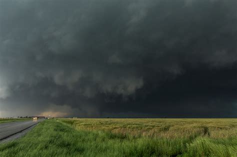 Understanding the Three Types of Supercell Thunderstorms