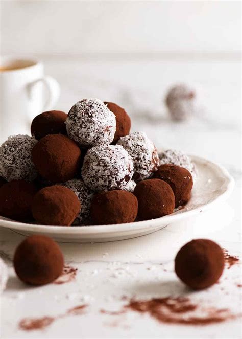 Easy Chocolate Truffles | RecipeTin Eats