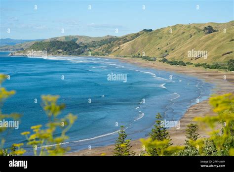 Okitu & Wainui beaches, popular East Coast surfing beaches near ...