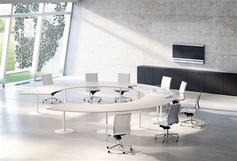 Large round meeting room table. www.spaceist.co.uk | Meeting room table ...