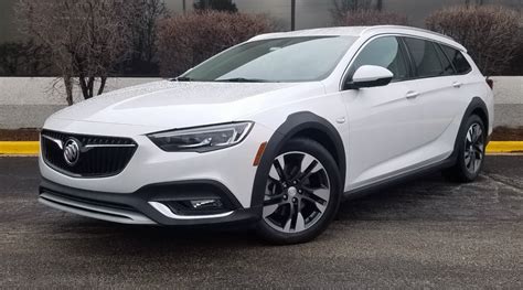 Test Drive: 2018 Buick Regal TourX | The Daily Drive | Consumer Guide® The Daily Drive ...