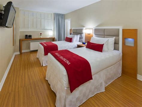 The Strathcona Hotel in Toronto (ON) - Room Deals, Photos & Reviews