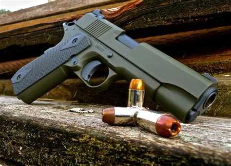 Dan Wesson 1911 in Cerakote OD Green & Sniper Grey - Mad Custom CoatingMad Custom Coating