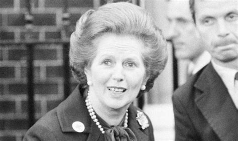 Falklands War bombshell: How Margaret Thatcher beat Argentina with ...