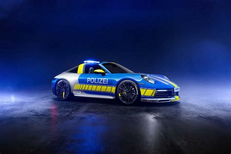 テックアートのポルシェ911タルガパトカー