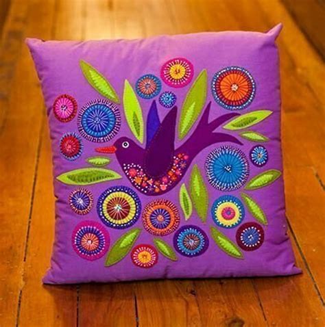 Wendy Williams : Flying Bird - Cushion Pattern - Sewn and Quilted