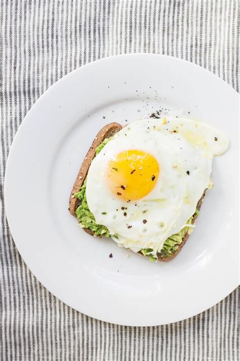 How To Make Fried Eggs In Microwave? - Microwave Meal Prep