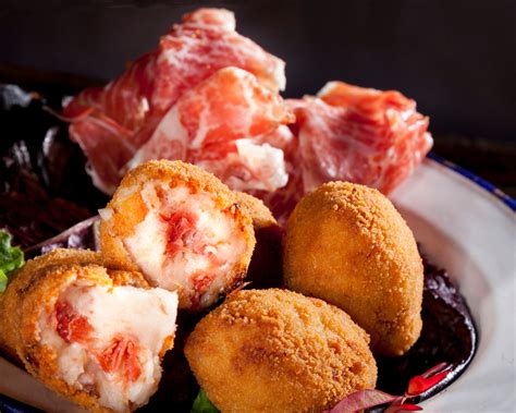 15 Spanish Christmas Foods to Celebrate the Holidays - The Best Latin ...