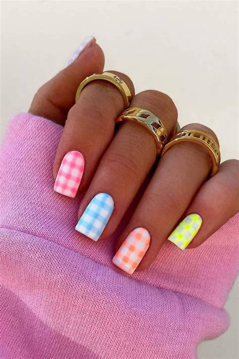 22 Striking Summer Neon Nail Designs In 2021