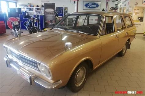 Racecarsdirect.com - Ford Cortina 1600 Deluxe Estate 1970.