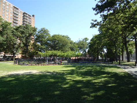 Calvert Vaux Park : NYC Parks