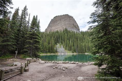 Lake Agnes Tea House Hike- Guide to Hiking Lake Agnes Trail