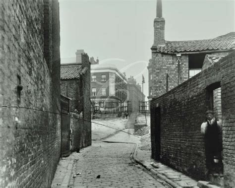 Now the site of Shadwell Park | London history, Old london, Vintage london