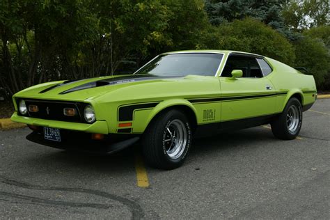 1972 Ford mustang mach 1 specifications