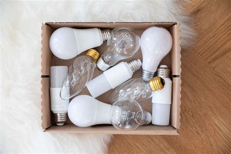 How To Properly Dispose Of Incandescent Light Bulbs | Shelly Lighting