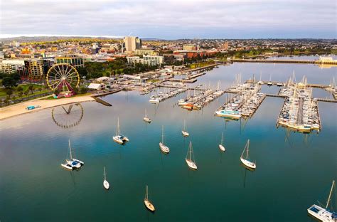 31 things you learn during your first year living in Geelong - Forte ...