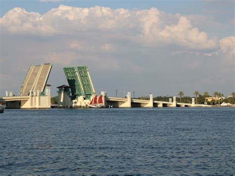 Work Continues On Treasure Island Bascule Bridge Limiting Boat Traffic - Best of Gulfport Fl