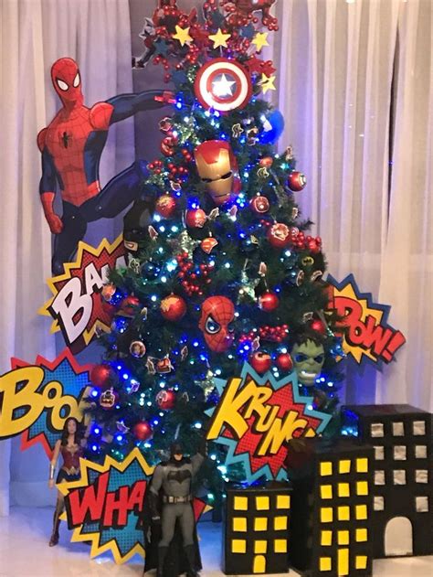 Árbol de navidad de superhéroes para mi niño . Superhero christmas 2017 | Creative christmas ...