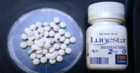 FDA calls for lower first dose of Lunesta for sleep