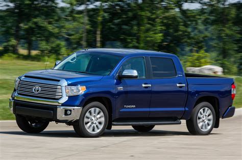 Toyota Tundra Blue Photo Gallery #1/9