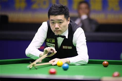 Ding Junhui scrapes through at the World Snooker Championship as Williams and Bingham progress ...