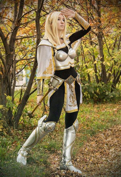 Lux Cosplay | Cosplay Amino