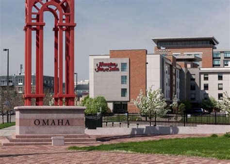 Hampton Inn And Suites Omaha Downtown in Omaha (NE) - Room Deals ...