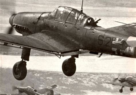 JUNKERS JU-87 B.R STUKA WWII DIVE BOMBER - AIRFIX 1/72 scale | Recovery Curios