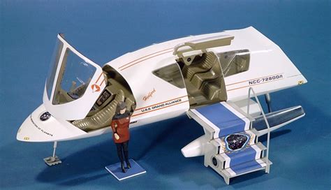 165 best on Star Trek - Shuttlecraft images on Pinterest | Spaceship, Spaceships and Star trek ships