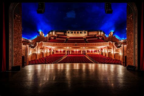 Photo Tour — The Historic Paramount Theatre