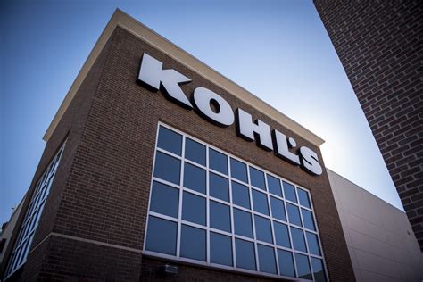 Kohl's Shares Soar After Retailer Gives Rosy Outlook for 2019 - Bloomberg