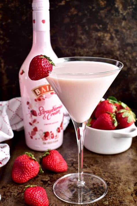 Baileys Fans Must Give The Limited Edition Strawberries & Cream A Try! | GirlStyle Singapore