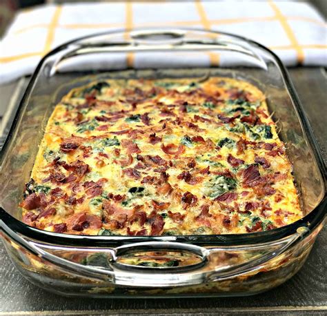 Keto Low-Carb Bacon, Egg, and Spinach Breakfast Casserole