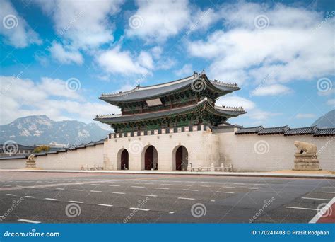 Gyeongbokgung Palace Gate and Wall with Nice Sky in Morning Landmark of ...