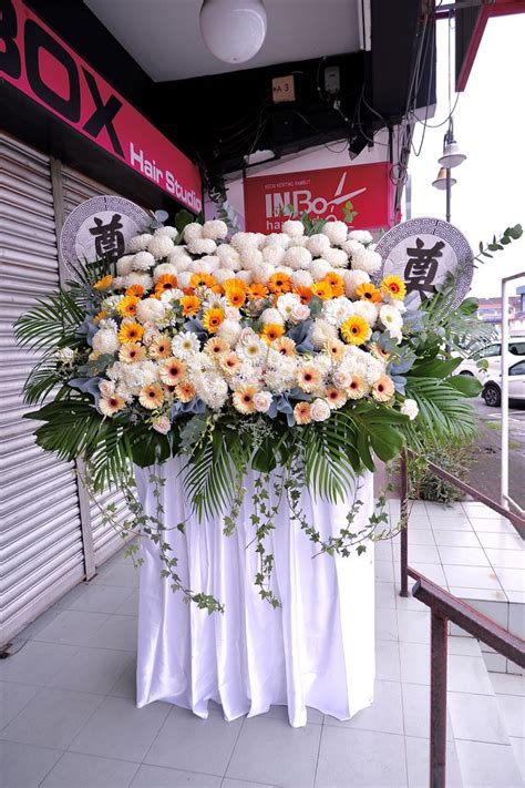 Condolence Flowers, Food Stands, Hair Studio, Flower Gift, Florist, Centre, Angel, Table ...