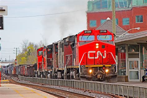 CN Freight Trains: Show Of Gratitude To Mike Armstrong (Coasterfan2105)