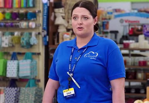 Dina Fox | Superstore Wiki | Fandom