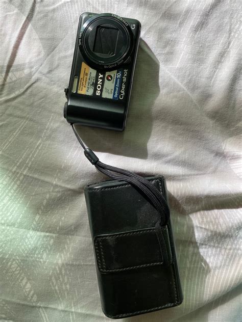 SONY Cybershot Digital Camera on Carousell