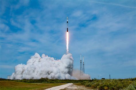 SpaceX launches the second fleet of Starlink V2 ‘Mini’ satellites