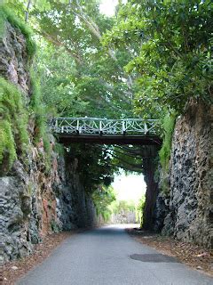 Michael O. Varhola's TravelBlogue: Hiking the Bermuda Rail Trail