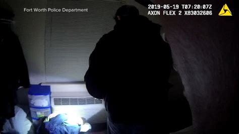 Video Police body camera shows moment kidnapped Texas girl is found ...