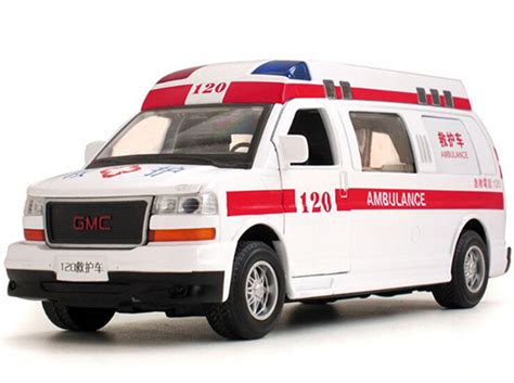 White-Red 1:32 Scale Kids Die-Cast GMC Ambulance Van Toy [AM01B003] : EZMOTORTOYS.COM