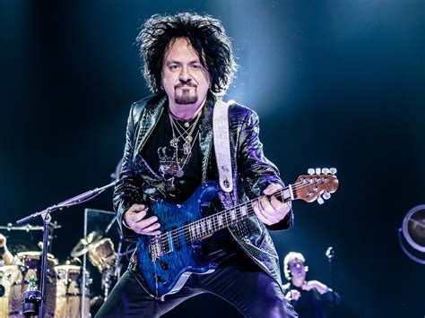 Listen: Steve Lukather releases Run To Me, featuring Ringo Starr on drums