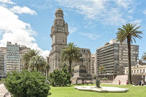 Free tour por el centro histórico de Montevideo ¡Gratis!