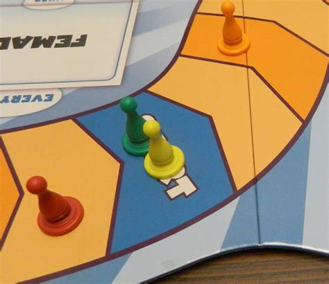 Gotcha! Board Game Review and Rules | Geeky Hobbies