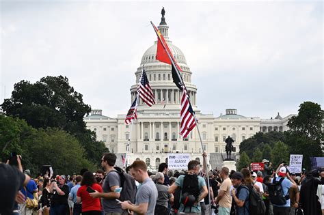 Who is Thomas Robertson? First Police Officer on Trial Over Capitol Riot - Newsweek