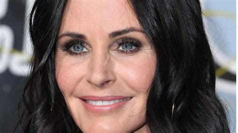 Courteney Cox Shares 5-Minute Makeup Routine - The Fashion Central